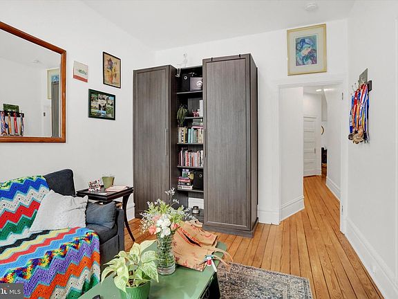 5th image of 228 North St