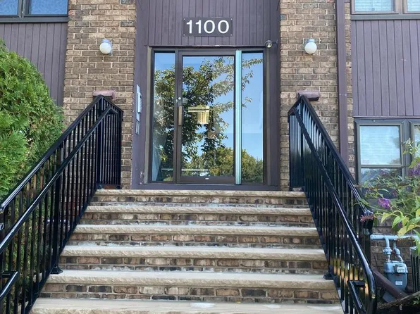 1131 Country Mill Dr, Cranbury, NJ 08512