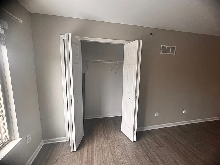 14208 Pinehurst Ln #14208 — Photo 9