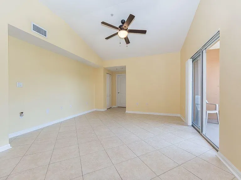 5080 Fairways Cir #G301 — Photo 6