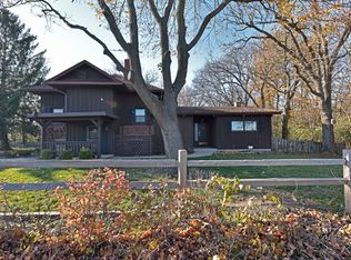 33378 N Fish Lake Rd, Ingleside, IL 60041