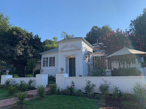 2nd image of 1210 Avenue 64
