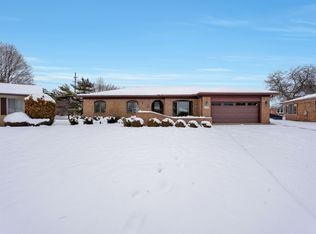15235 Spruce Dr, Macomb, MI 48044