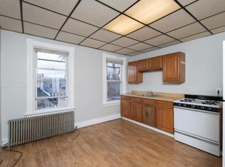 13 112th St #2F, Troy, NY 12182