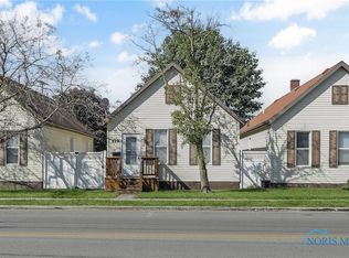 121 N Main St, Walbridge, OH 43465