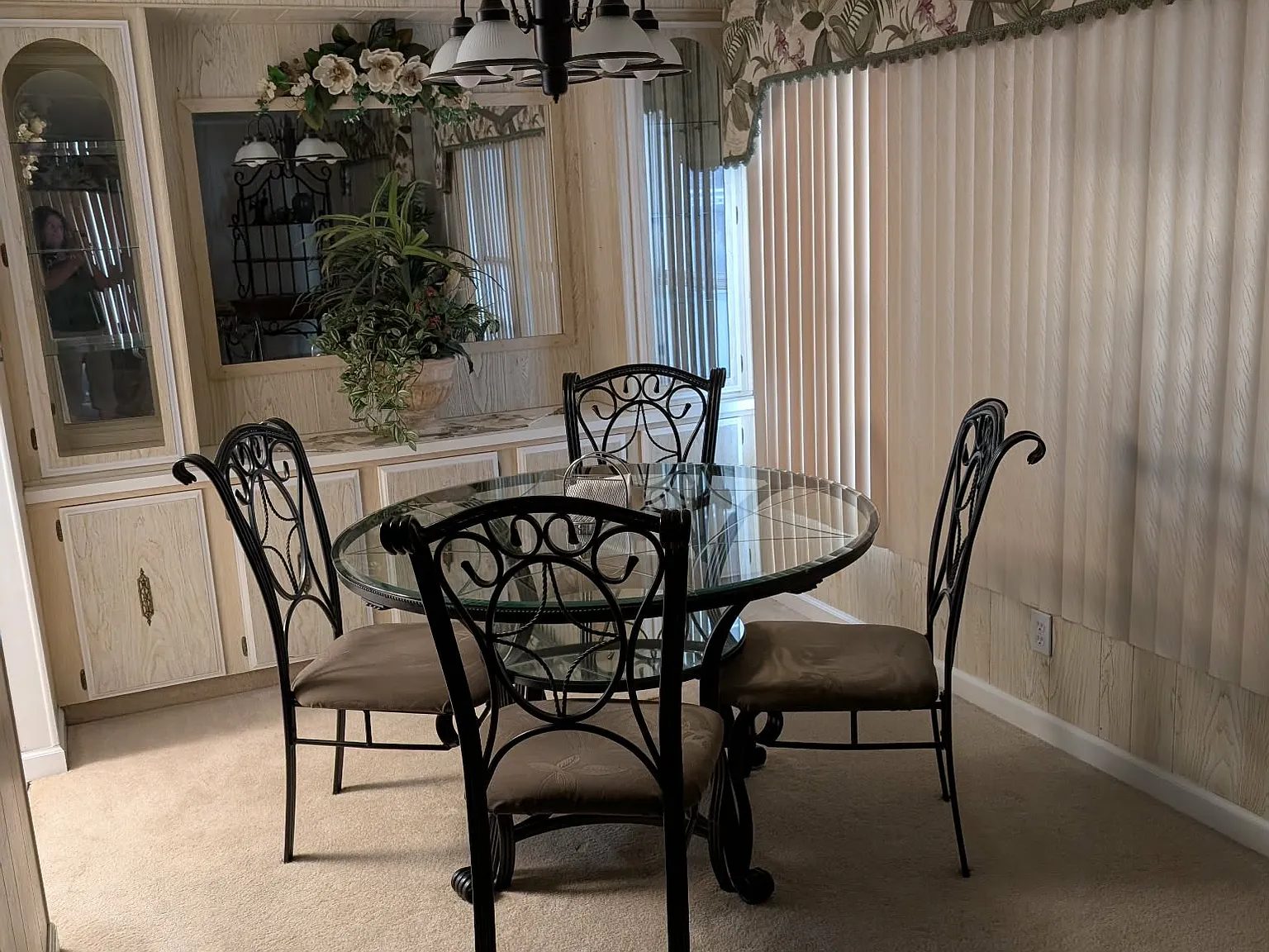 2 bed, 1200 sqft, $1,700 — Photo 3