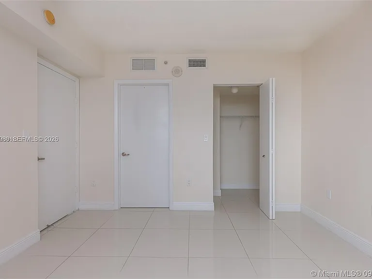 1871 NW South River Dr #902 — Photo 12