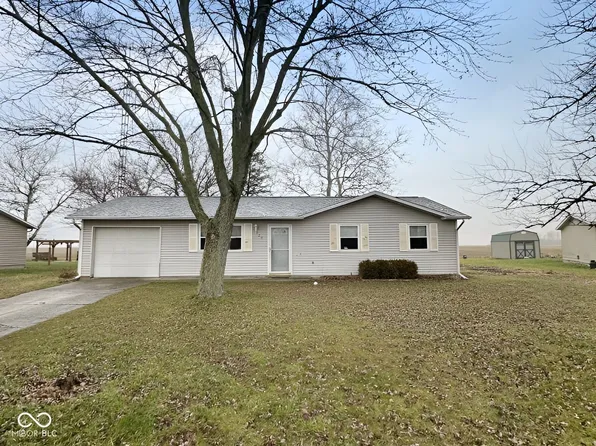 329 New York St, Farmland, IN 47340