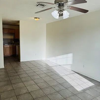 2 bed, 1.0 bath, 800 sqft, $950 — Photo 3