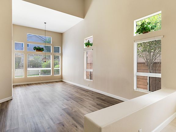 5th image of 2343 Brown Deer Ct