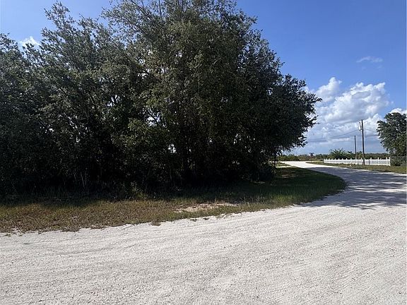 3rd image of 2920 W Odessa Rd