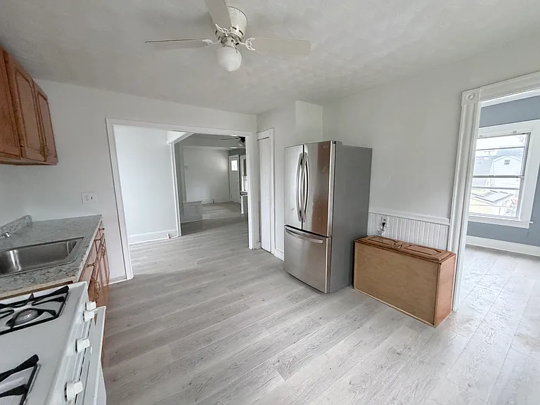 118 Chaplin St #3 — Photo 6