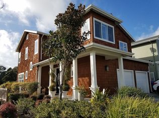 601 Maiden Ln, Pinole, CA 94564