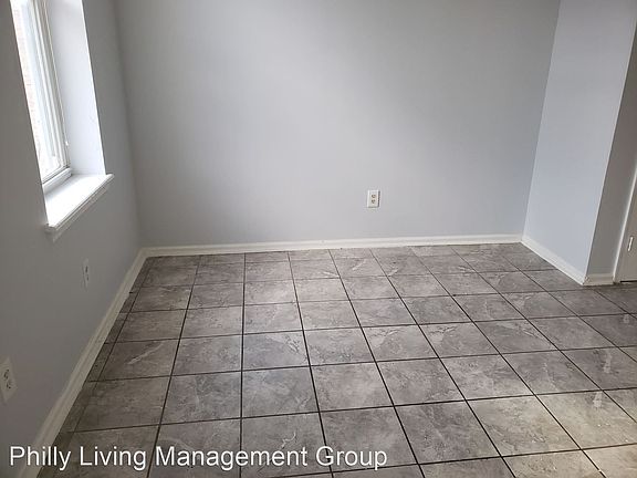 3rd image of 1307 W Allegheny Ave APT 2
