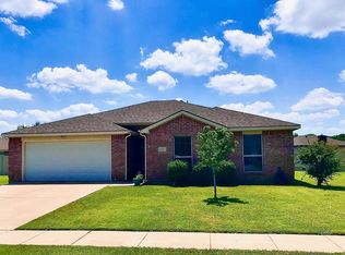 417 Penny Ln, Burleson, TX 76028