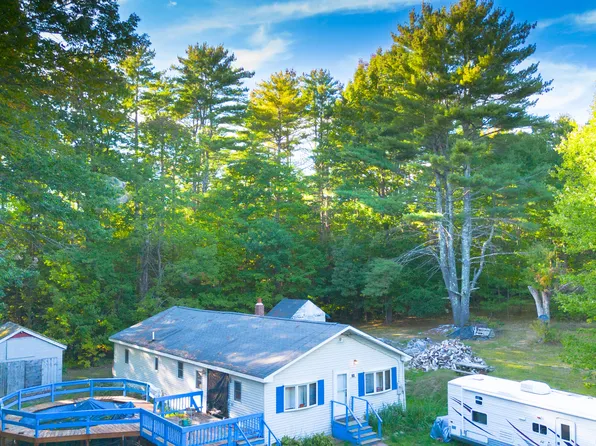 696 Plains Road, Mount Vernon, ME 04350