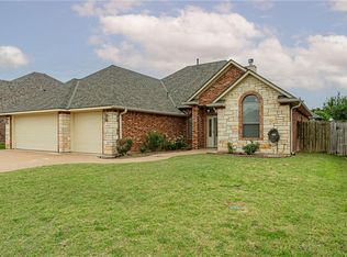 1808 SW Driftwood Dr, Lawton, OK 73505