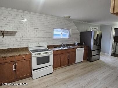 3rd image of 2301 Old Berwick Rd