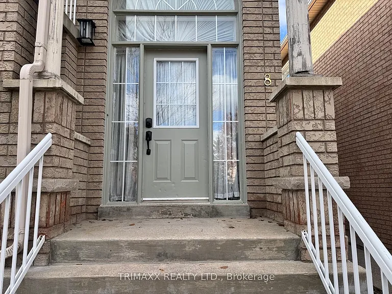 8 Ed Quigg Way #UPPER — Photo 1