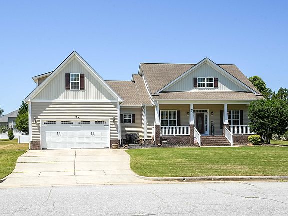 3rd image of 94 Hill Row Ln