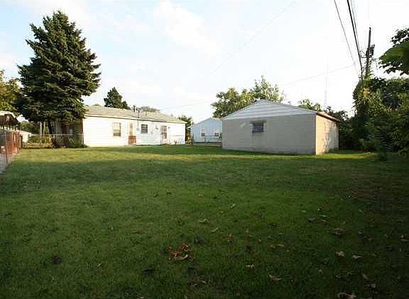 5th image of 2731 Claude Dr