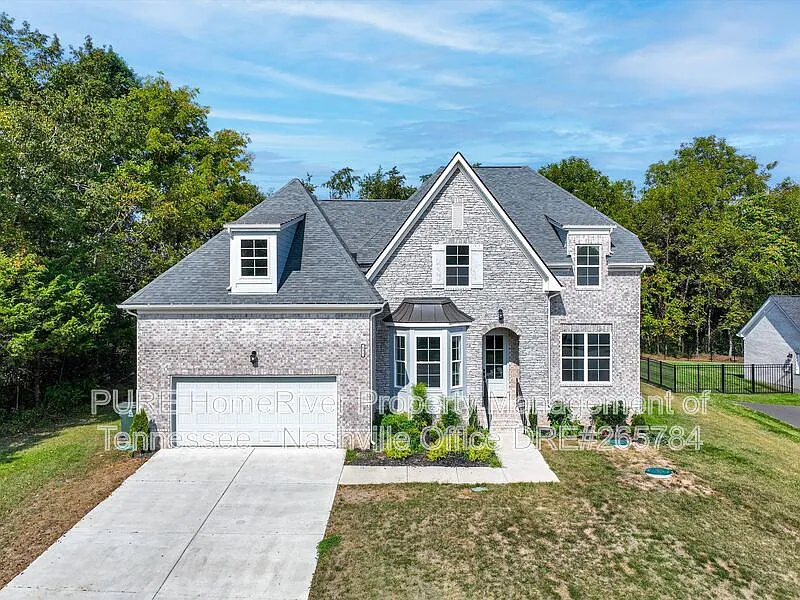 4 bed, 3.5 bath, 3362 sqft, $4,170 — Photo 1