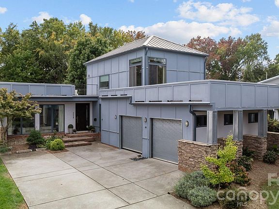 2nd image of 3534 Card St