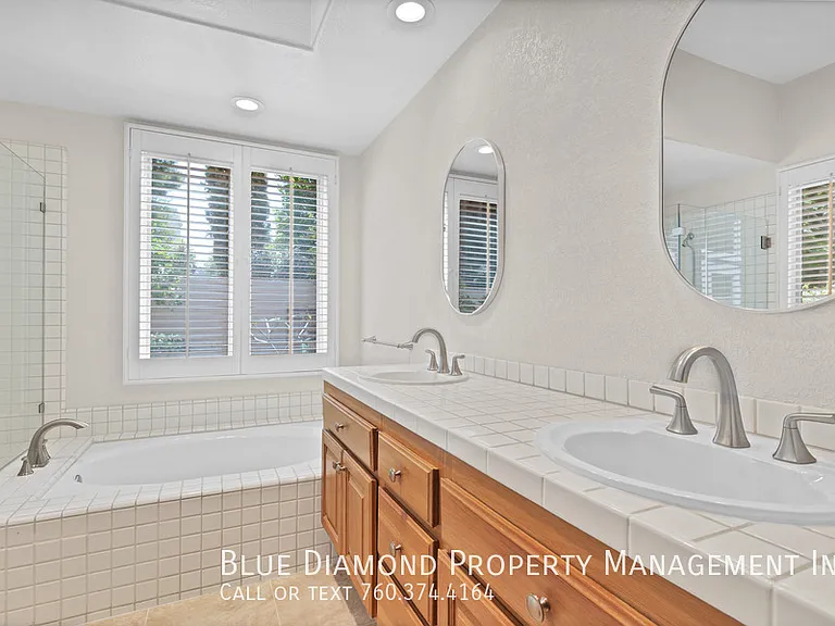 3650 Paseo Vista Famosa — Photo 23