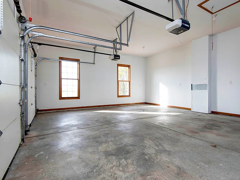 4220 State Highway D — Photo 32