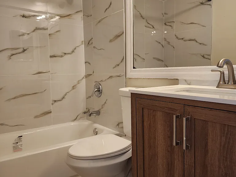 2148 White Pine Cir #A — Photo 6