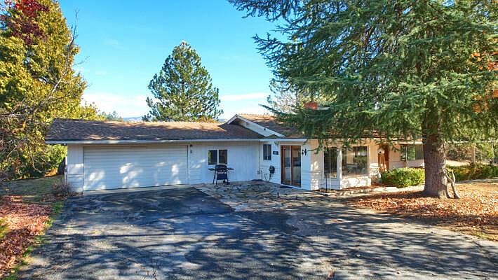 1st image of 45512 Lauri Ln