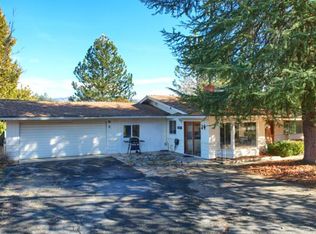 45512 Lauri Ln, Oakhurst, CA 93644