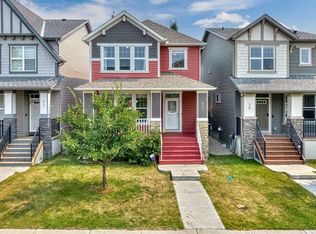 75 NW Legacy Glen Row SE, Calgary, AB T2X 3Y9