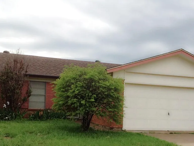 758 Alisons Way — Photo 1