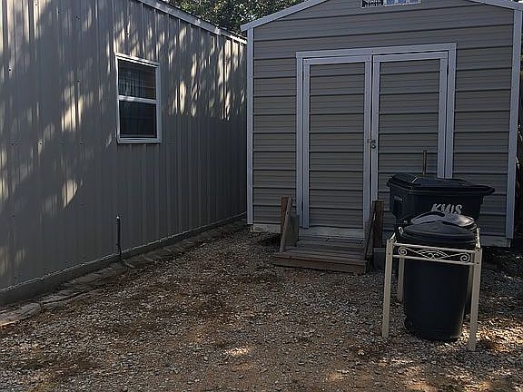 10’ x14’ Hawk building