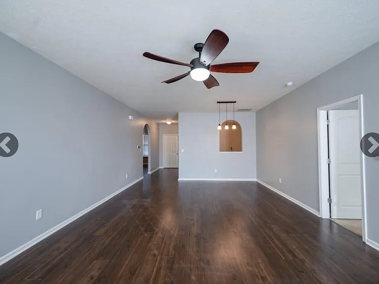 4356 Raintree Rd — Photo 3
