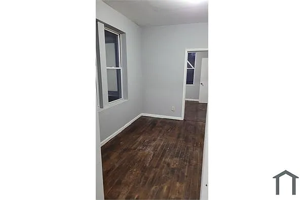Building Photo - 310 14th Ave #1