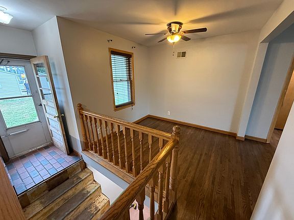 2nd image of 703 S 1st St