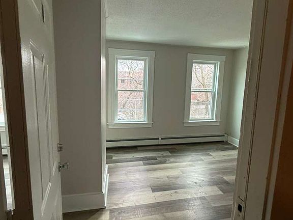 2nd image of 11 Granville St Floor 2