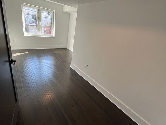 4th image of 69 Jackson St Floor 1