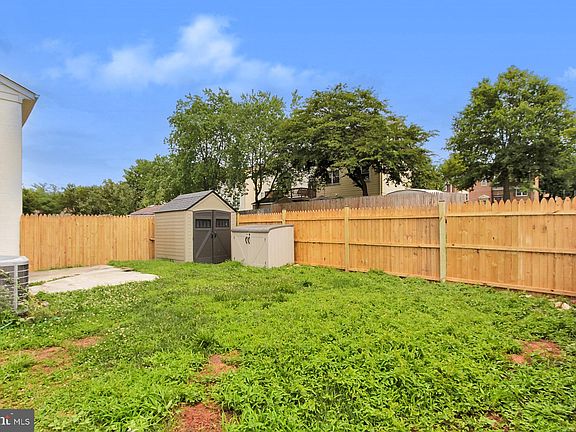 4th image of 4168 Hamlin Ct