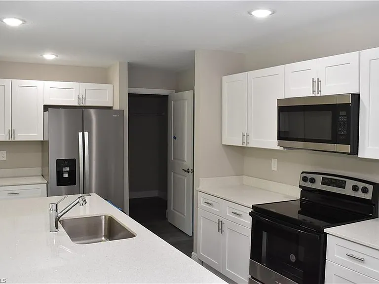23493 Branch Ave — Photo 3