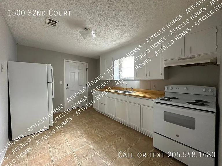 1500 32nd Ct — Photo 4