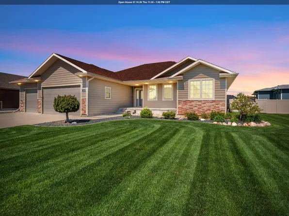 1505 Rockwell Trl, Vermillion, SD 57069
