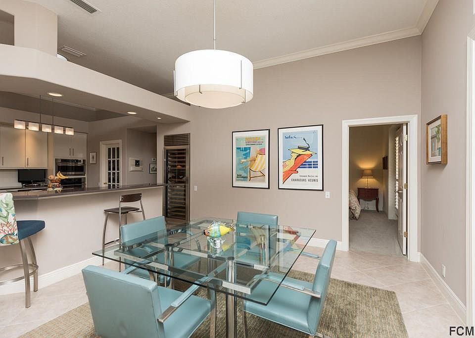 1st image of 7 Montilla Pl