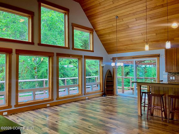 3rd image of 408 Wolverine Court