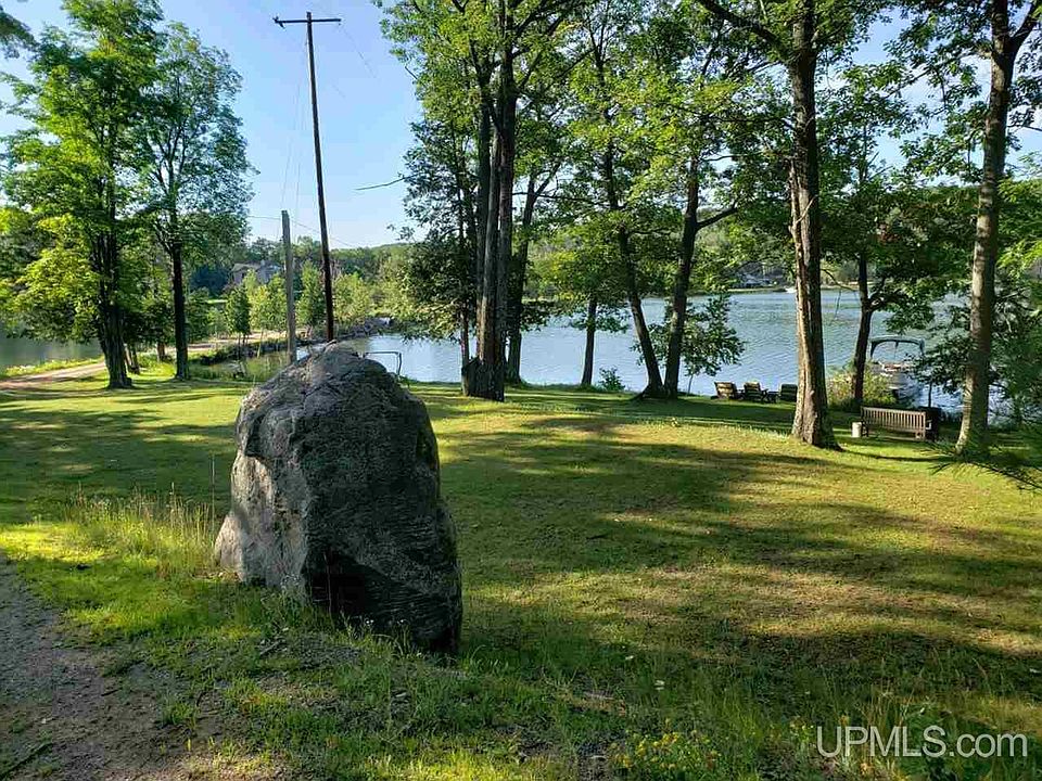 8072 W Lake Antoine Rd S 6, Iron Mountain, MI 49801 MLS 50082789