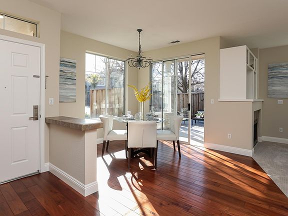 3rd image of 401 Kincora Ct