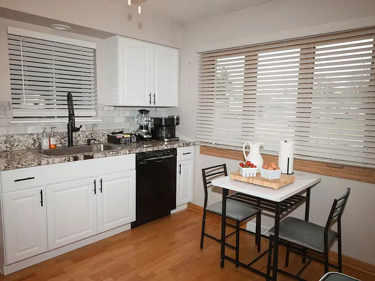 105 N Prindle Ave — Photo 19