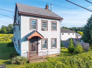 1370 Kumry Rd, Pennsburg, PA 18073